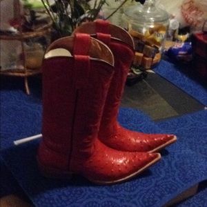 Styling sheek red leather ostrich cowboy boots